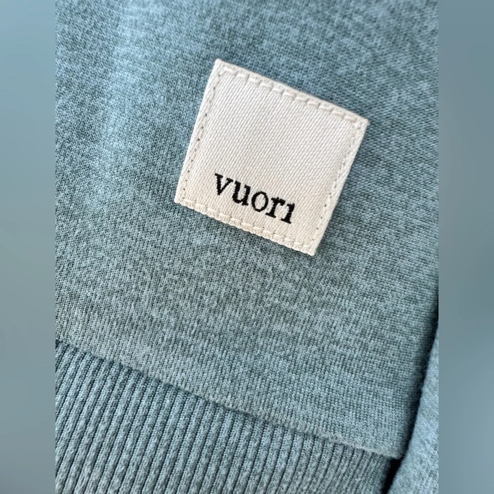 VUORI WOMEN'S DAYDREAM CREW AND JOGGER SET SMOKE BLUE SMALL - Picture 5 of 16